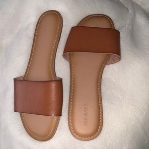 Old Navy Sandals